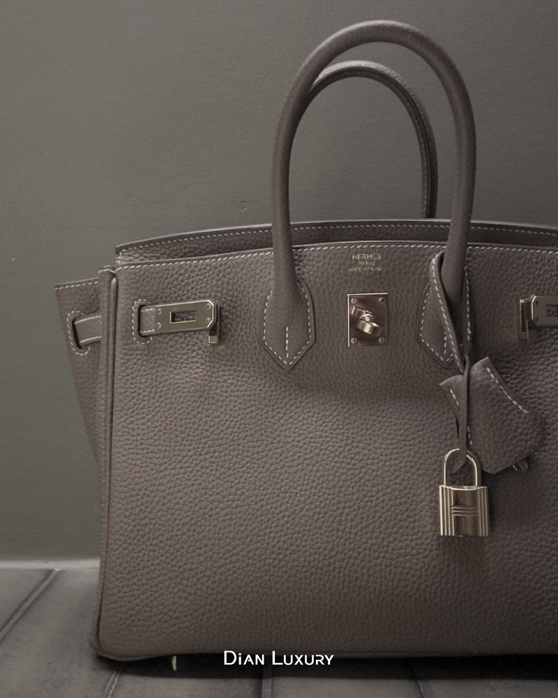 為什麼 Hermès 愛馬仕包包上總帶著一把鎖？｜Why Do Hermès Birkin and Kelly Bags Have a Lock